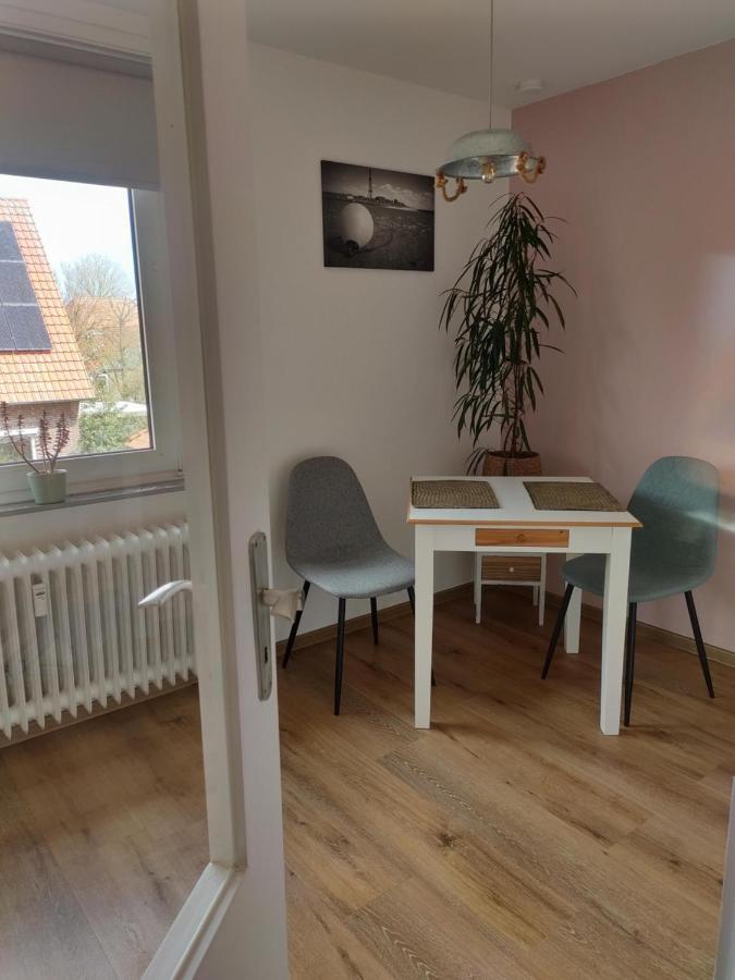 Ferienwohnung Alte Schule Ruhwarden Exterior foto